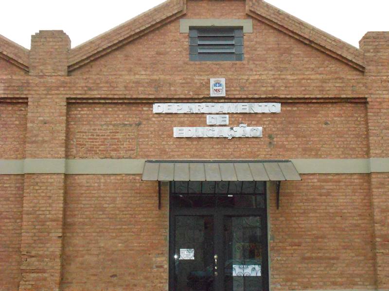 Logo de Departamento de Educação*